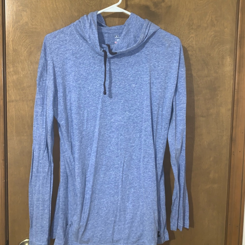 Long sleeve/hoodie